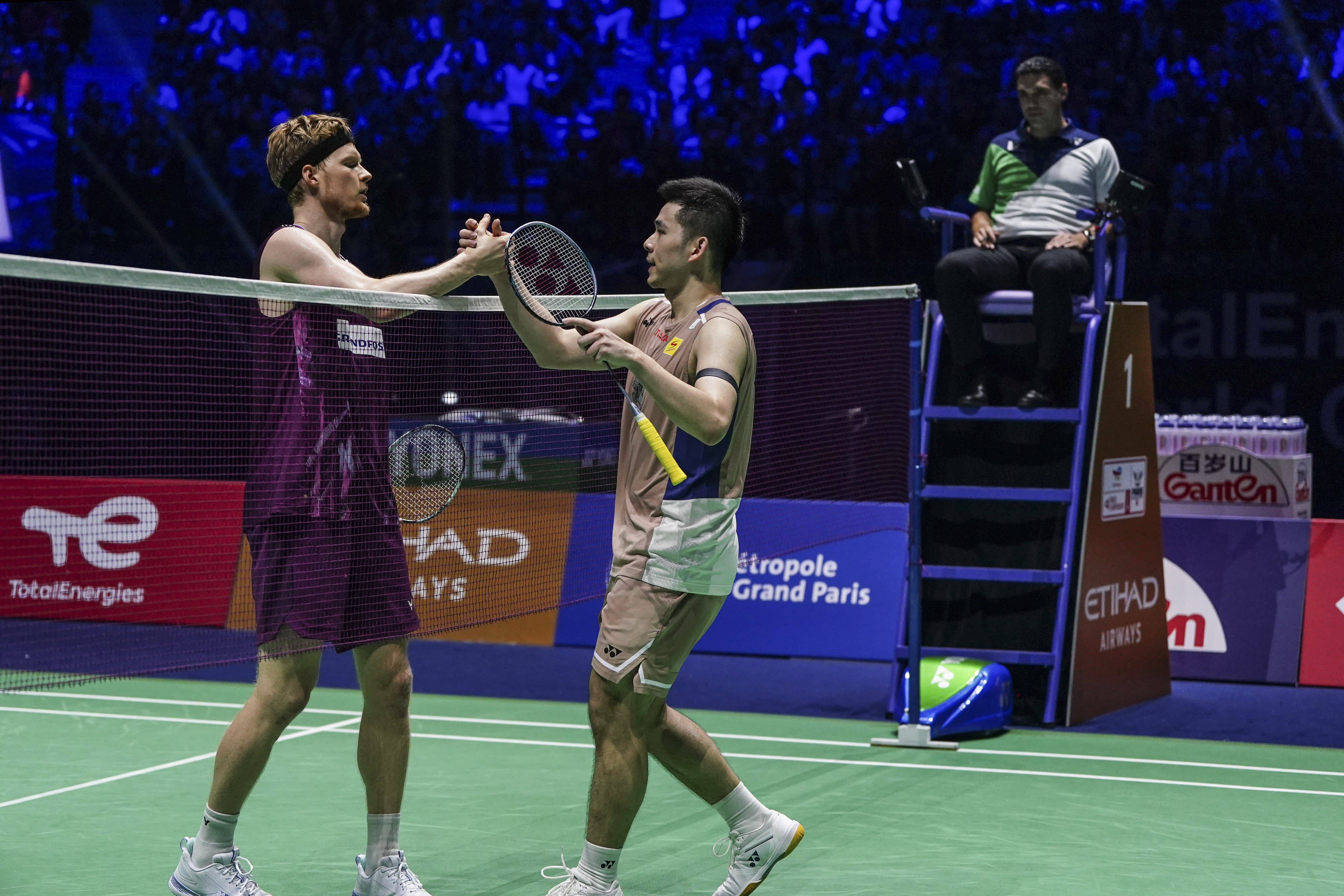 (体育)羽毛球——世锦赛:昆拉武特晋级男单决赛