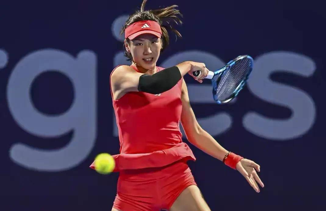 中国网球新纪录!王欣瑜决胜盘翻盘,首战美网即入64强赢重奖