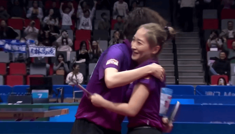 恭喜!林高远/刘诗雯逆转夺冠,场外指导张超激情助威抢镜!全运会乒乓球今天再诞生两金!