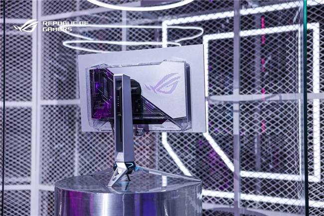 疾速先锋,战力爆表!ROG OLED电竞显示器高能实力畅玩无限!