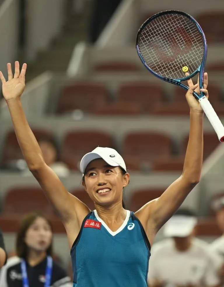 张帅横扫全运铜牌得主,仅差两场比赛即可锁定澳网正赛资格