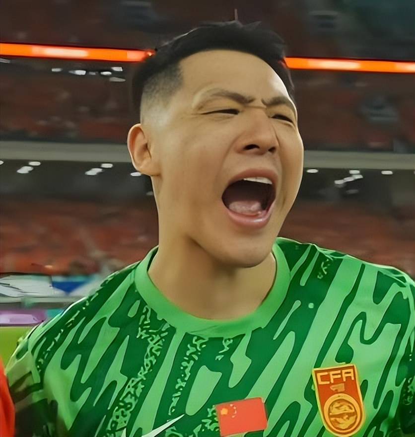 意外!不是王大雷也不是于金永,他是唯一入围金手套奖的鲁能门将