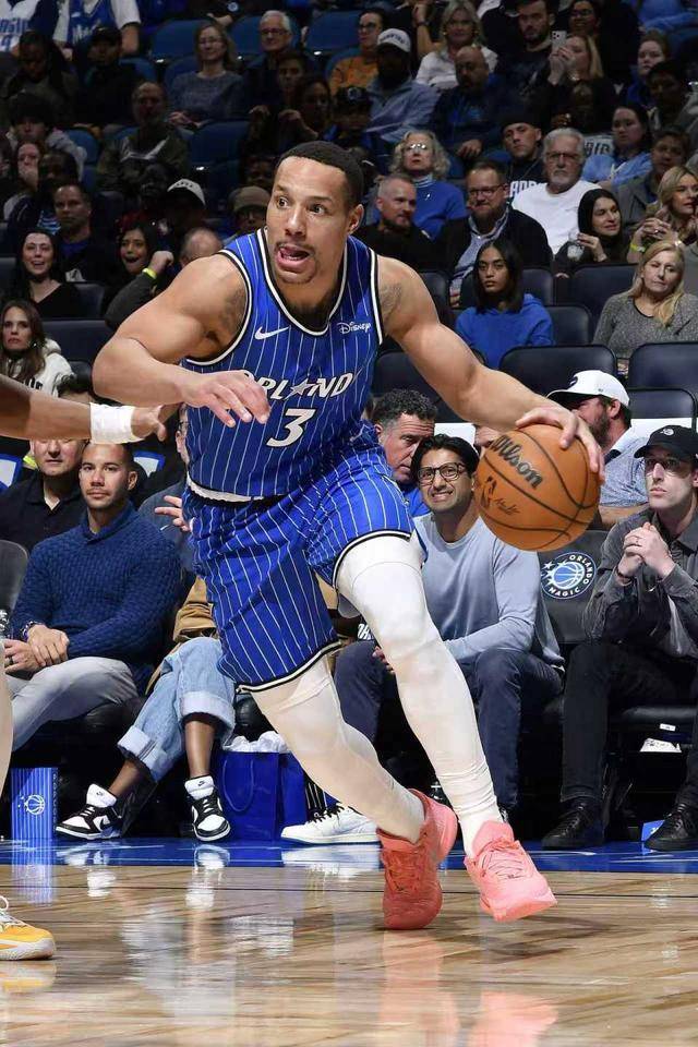 末节轰44-21制胜！魔术4人20+逆转猛龙 贝恩32分莺歌35分