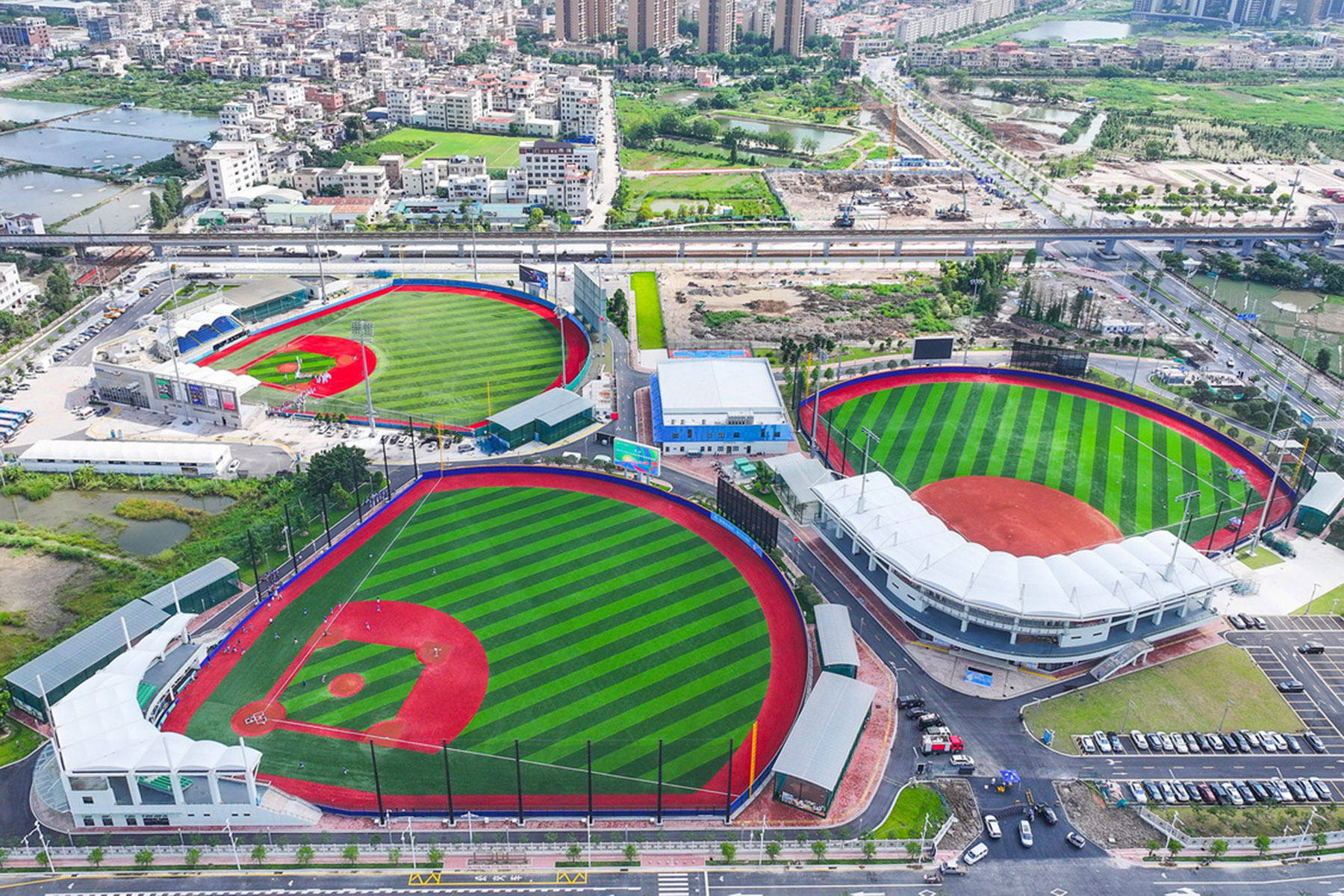 图集|“棒球之城”中山,正全力挥出“本垒打”